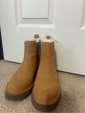 J.Crew 6.5 Womens Tan Faux-Shearling Chelsea Ankle Boots